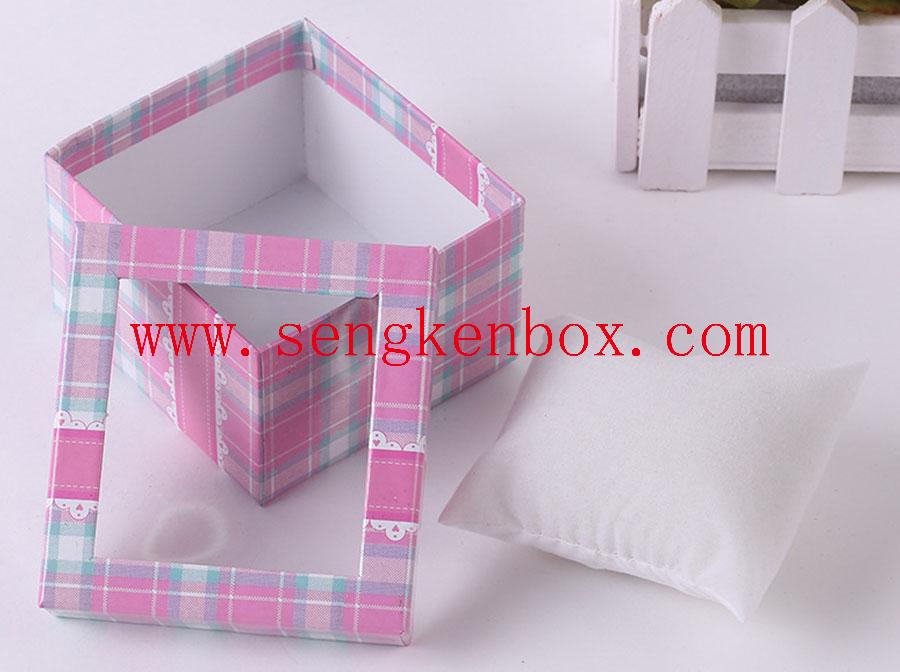 Подарочная бумажная коробка Tartan Design
