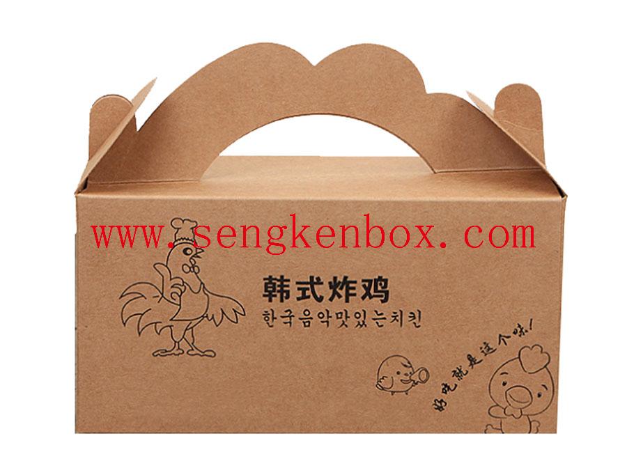 Бумажная коробка с жареной курицей