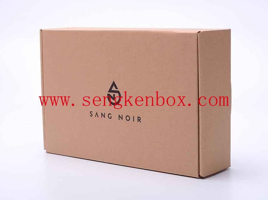 Упаковочная коробка с логотипом
