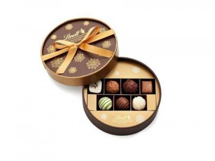 Handmade Luxury Gold Foil Wedding Chocolate Box